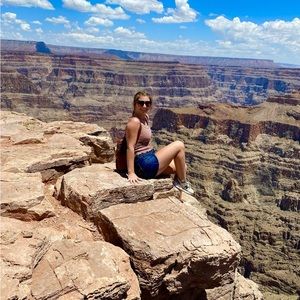 Meet your Posher, Tara